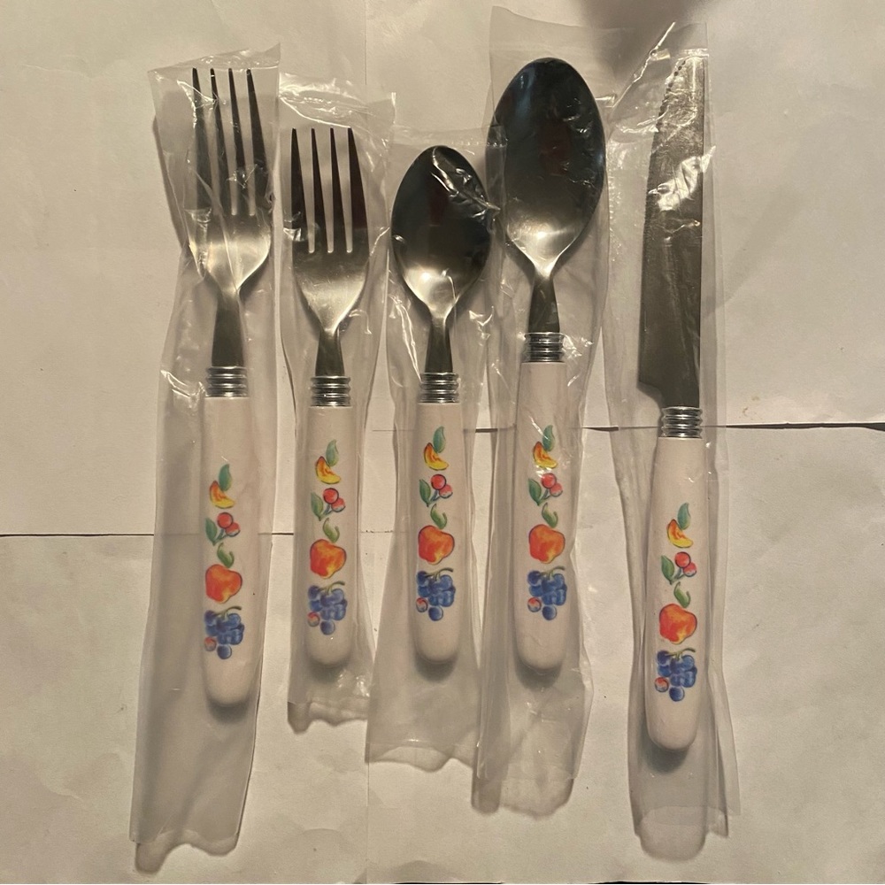 Vintage Corelle Flatware Set of 5 Decorative Kitchen Cutlery & Utensils